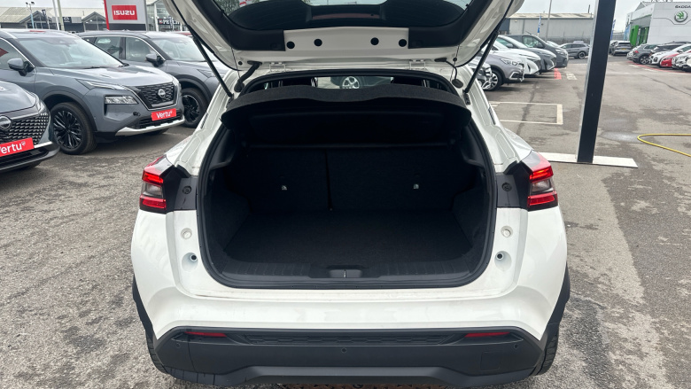 Nissan Juke 1.6 Hybrid Tekna 5dr Auto Hybrid Hatchback